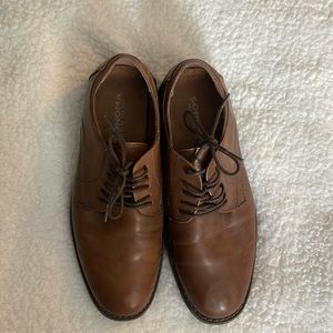 Sonoma, Men’s brown dress shoes. Size 8